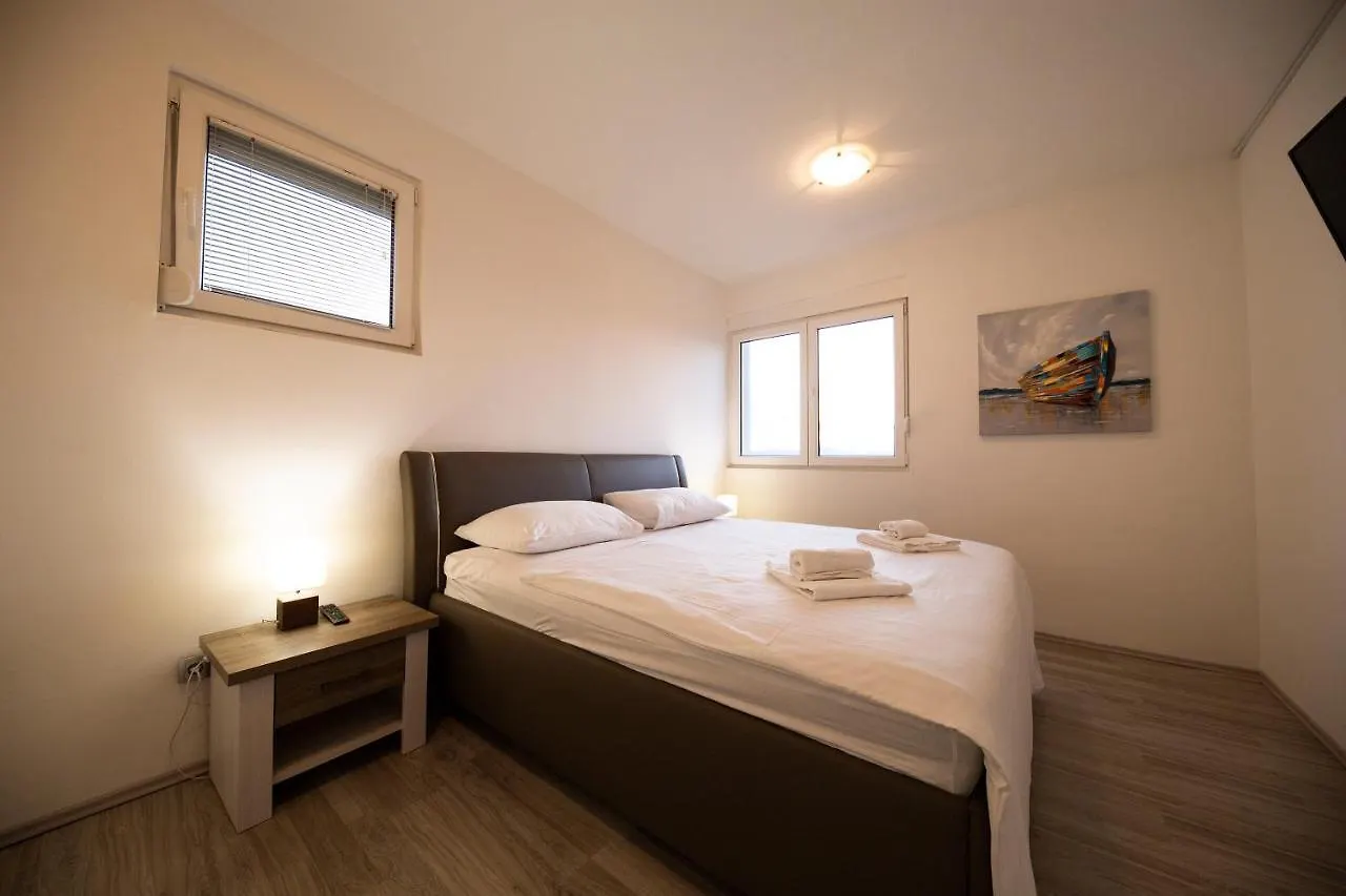 City&Sea View 2Br 4+2 Zadar 0*,  Croatia