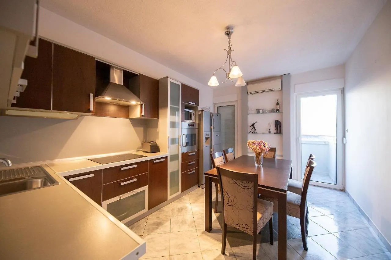 City&Sea View 2Br 4+2 Zadar
